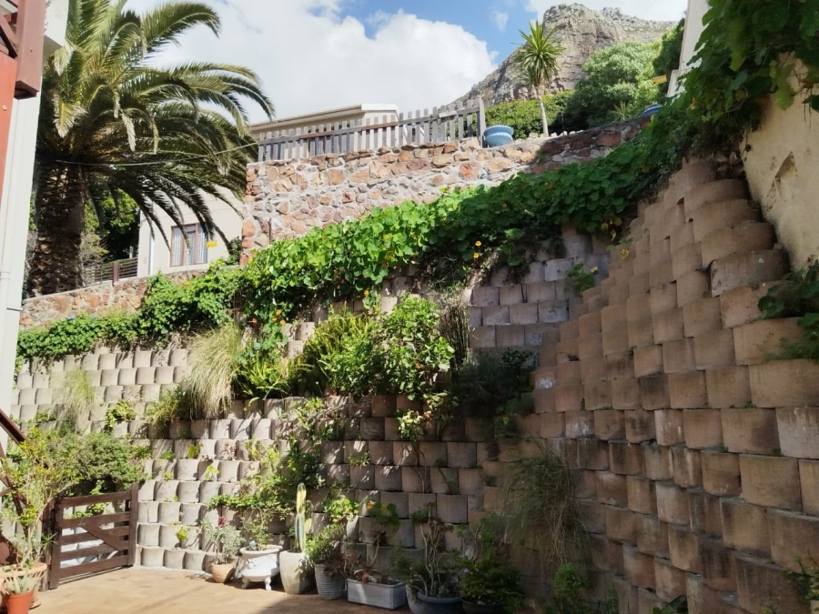 To Let 3 Bedroom Property for Rent in Muizenberg Western Cape